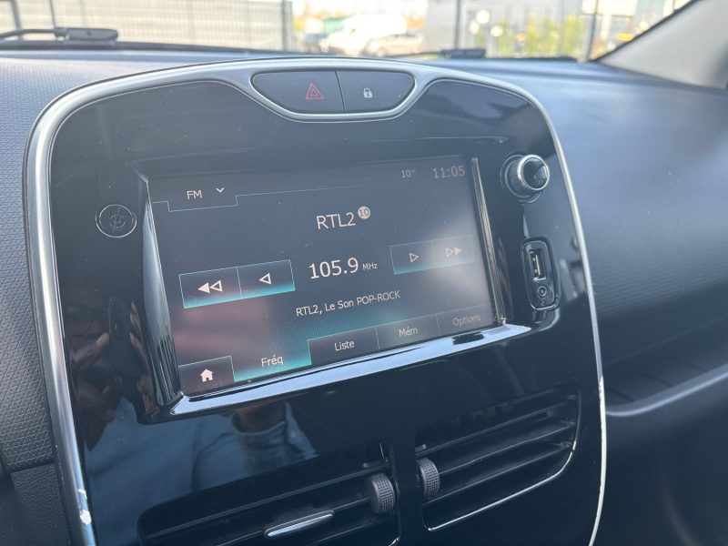 RENAULT CLIO IV 1.5 DCI 75CH LIMITED- COURROIE DISTRIB FAITE