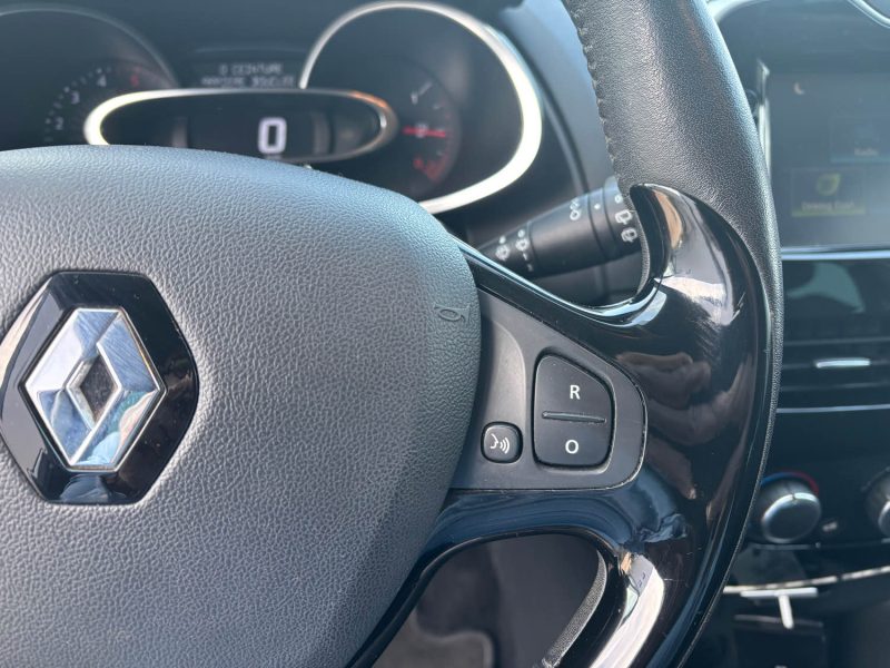 RENAULT CLIO IV 1.5 DCI 75CH LIMITED- COURROIE DISTRIB FAITE