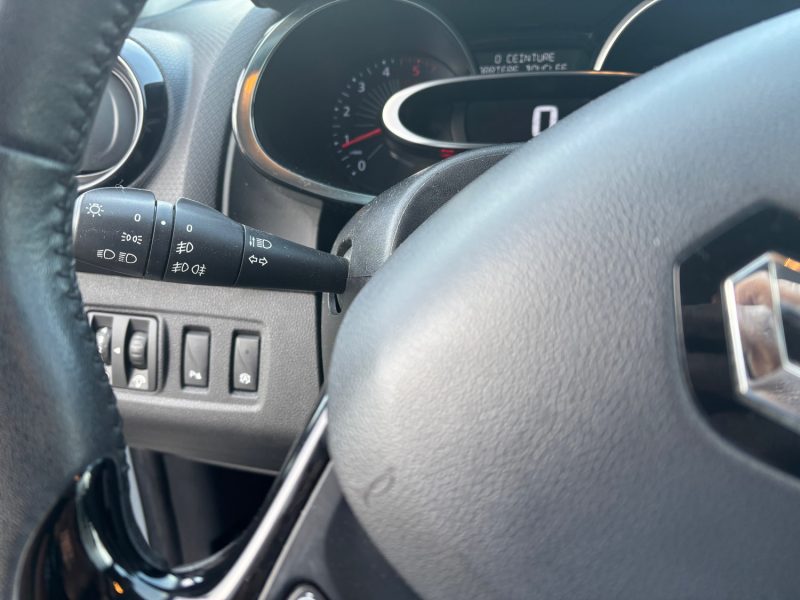 RENAULT CLIO IV 1.5 DCI 75CH LIMITED- COURROIE DISTRIB FAITE