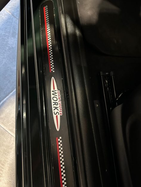 MINI JOHN COOPER WORKS 231CH  PACK AERO SIEGES JCW