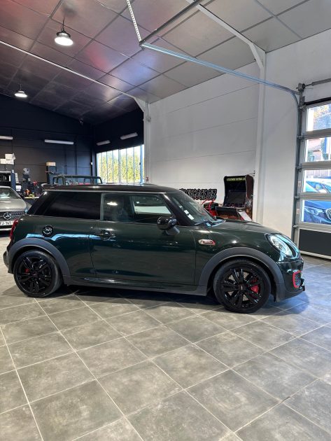 MINI JOHN COOPER WORKS 231CH  PACK AERO SIEGES JCW