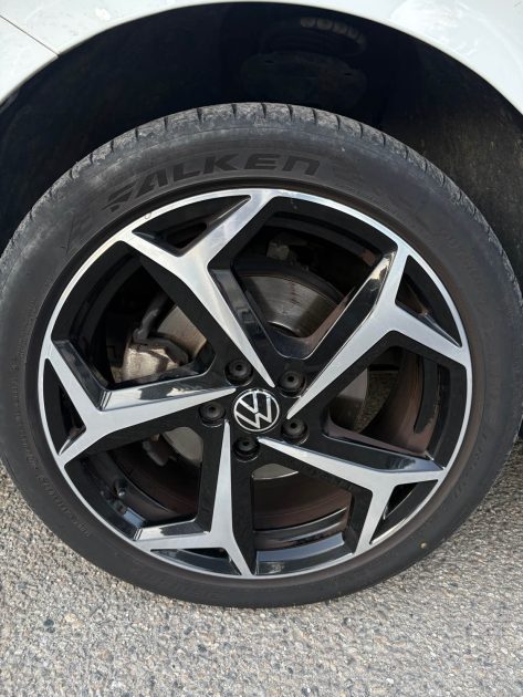 VOLKSWAGEN POLO 1.0 TSI 115 R-Line