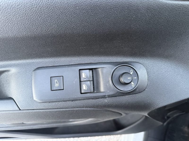 CITROEN BERLINGO M 650KG BLUEHDI 75 GRIP MODE 3 PLACES CAR PLAY  2020