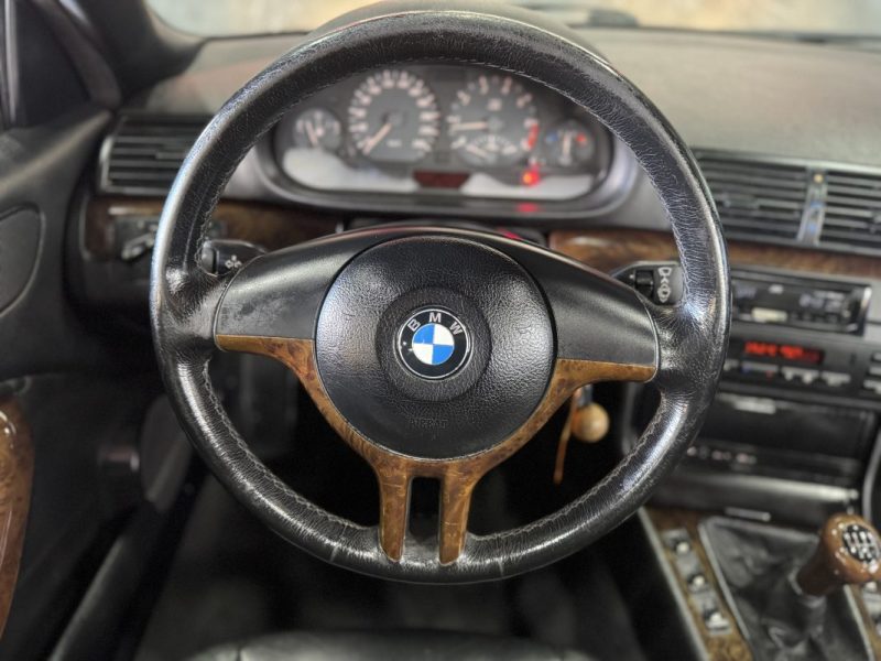 BMW 3 BMW SÉRIE 3 DÉCAPOTABLE (E46) 323 CI 323 CI  2000