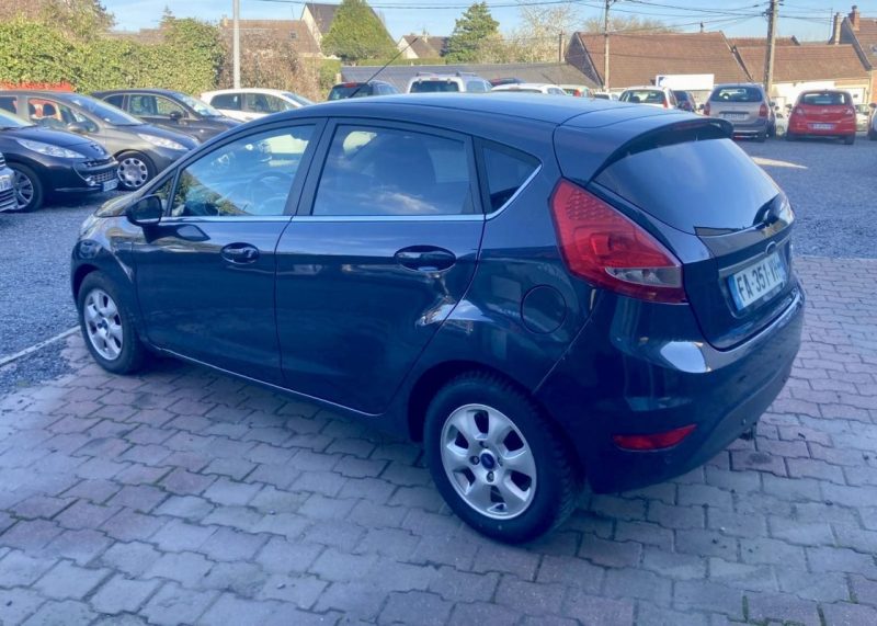 FORD FIESTA VI 1.6L TDCi 95cv TiTanium / Révisée&Garantie 