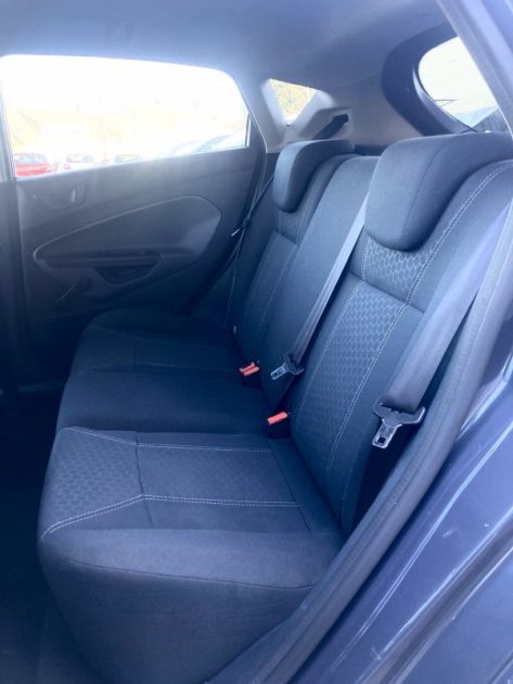 FORD FIESTA VI 1.6L TDCi 95cv TiTanium / Révisée&Garantie 