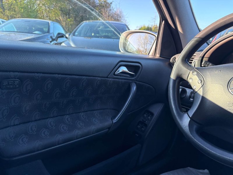 MERCEDES CLASSE C 220 CDI 143cv boîte auto