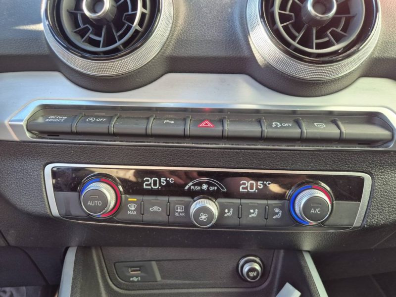AUDI Q2 35 TFSI 150 S LINE PLUS S TRONIC 7 toit ouvrant