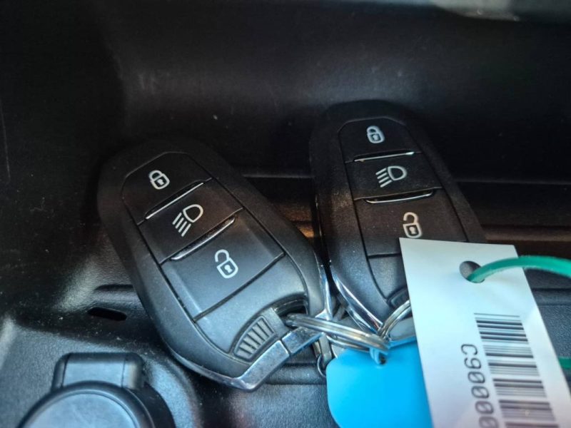 PEUGEOT 208 II PURETECH 100 S&S BVM6 ALLURE 2021