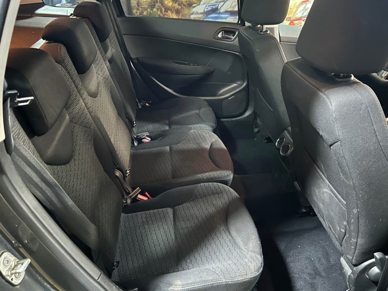 PEUGEOT 308 SW 1.6 HDI 90 NAVTEQ 7 PLACES