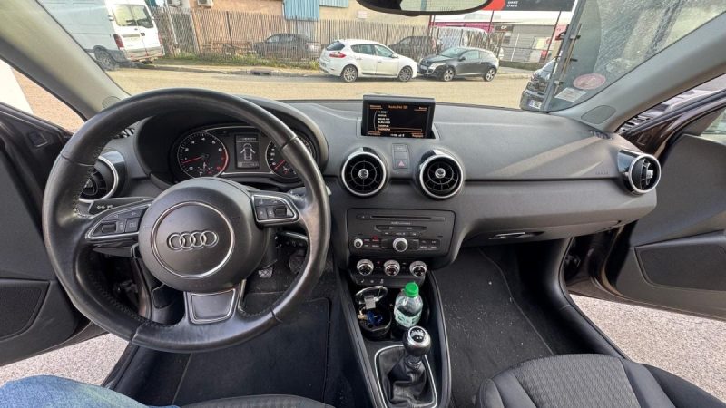 AUDI A1 1.2 TFSI 86CH ATTRACTION 2014