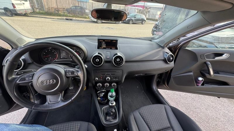 AUDI A1 1.2 TFSI 86CH ATTRACTION 2014