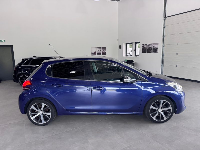 PEUGEOT 208 1.6 E-HDI 92 ALLURE / 5 PLACES 