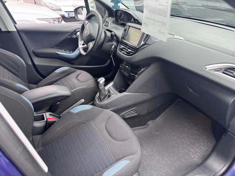PEUGEOT 208 1.6 E-HDI 92 ALLURE / 5 PLACES 