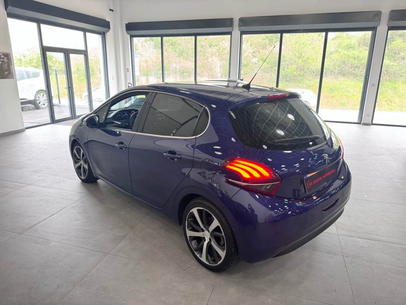PEUGEOT 208 1.6 E-HDI 92 ALLURE / 5 PLACES 