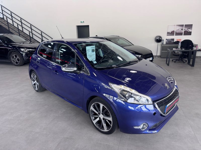 PEUGEOT 208 1.6 E-HDI 92 ALLURE / 5 PLACES 