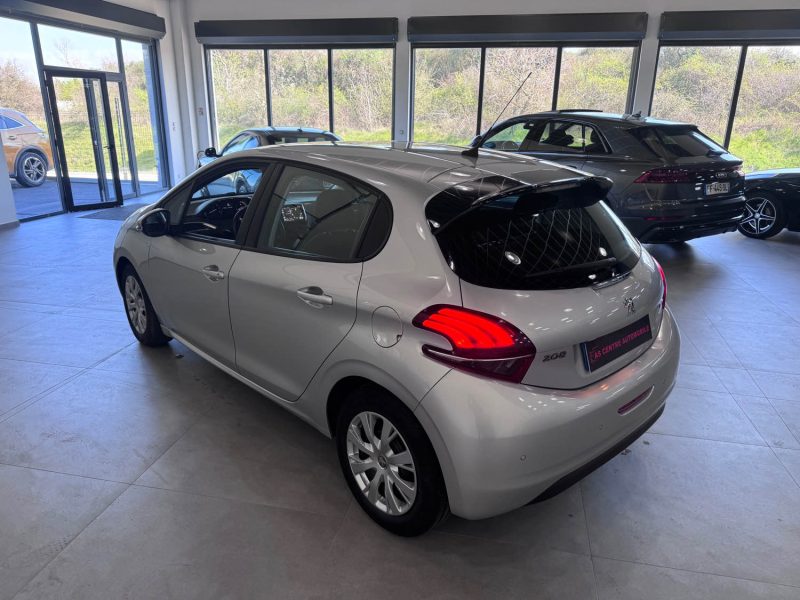 PEUGEOT 208 1.6 BLUEHDI 100cv PHASE 2 114 000KM / GPS/ 5 PLACES / DISTRIBUTION NEUF