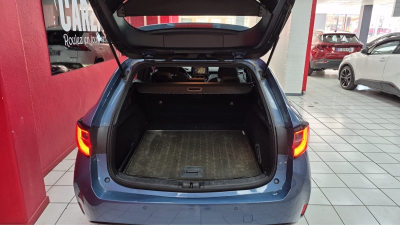 TOYOTA COROLLA TOURING SPORTS 122cv DYNAMIC BUSINESS/1 ERE MAIN/TVA RECUPERABLE
