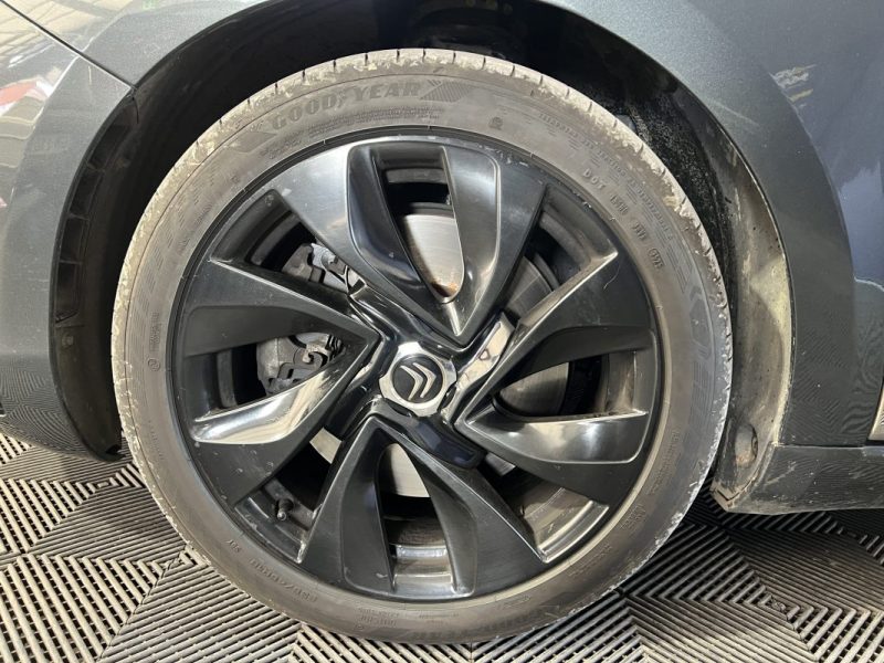 Citroën DS5 2.0 HDi 163ch Sport Chic | Suivi OK  | Toit panoramique | Caméra | Cuir