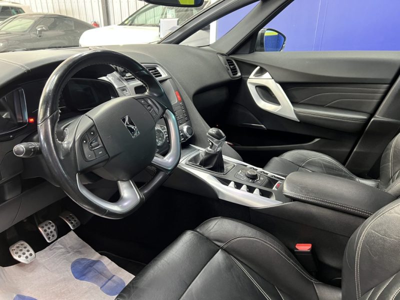 Citroën DS5 2.0 HDi 163ch Sport Chic | Suivi OK  | Toit panoramique | Caméra | Cuir