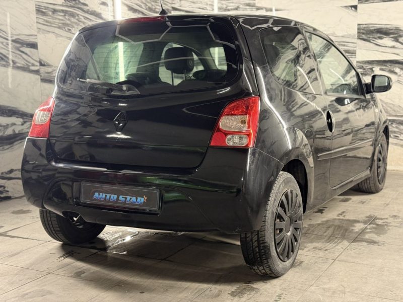 RENAULT TWINGO II 1.2 75 ACCES 2011
