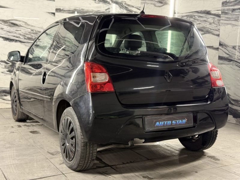 RENAULT TWINGO II 1.2 75 ACCES 2011