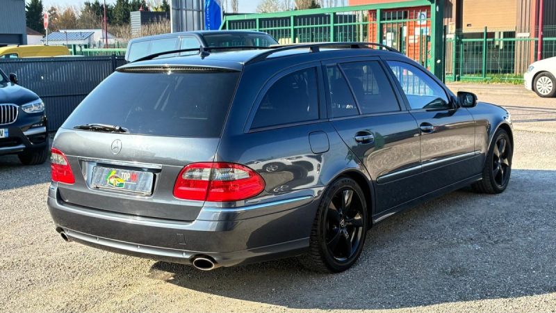 Mercedes-Benz E350 V6 272ch 7Pls Full Opts 1ere Main