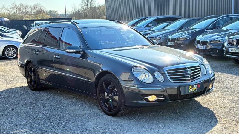 Mercedes-Benz E350 V6 272ch 7Pls Full Opts 1ere Main