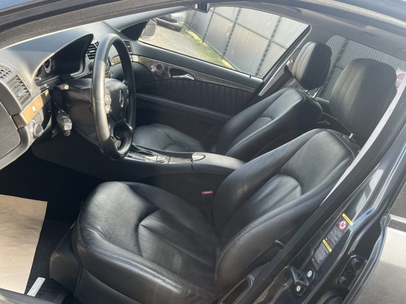 Mercedes-Benz E350 V6 272ch 7Pls Full Opts 1ere Main
