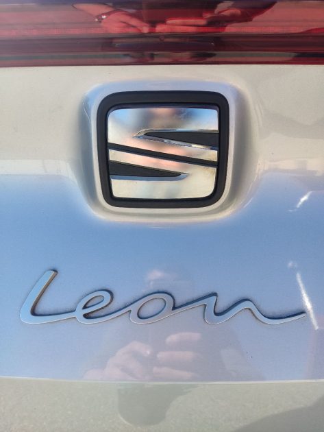 SEAT LEON 1.0 ETSI 110CH STYLE BUSINESS SPORTSTOURER DSG7 HYBRIDES GARANTIE 6 MOIS 2022