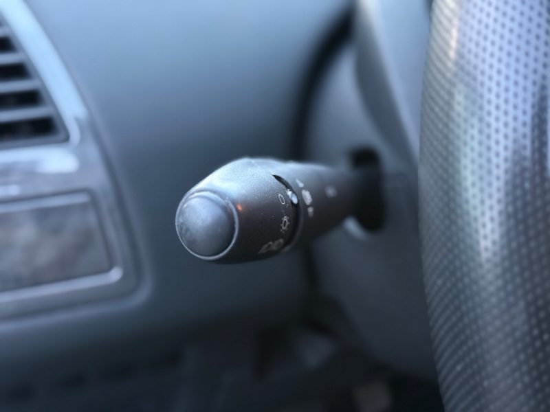CITROËN C4 1.4i 90CH Confort – RÉVISÉE & GARANTIE 6 MOIS  – Régulateur/limiteur – Idéal Jeune Permis