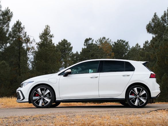 VOLKSWAGEN GOLF 8 GTE  245CH GTE 