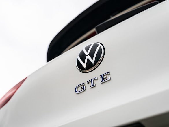 VOLKSWAGEN GOLF 8 GTE  245CH GTE 