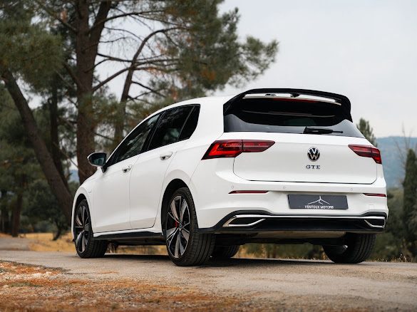 VOLKSWAGEN GOLF 8 GTE  245CH GTE 