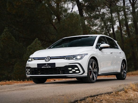 VOLKSWAGEN GOLF 8 GTE  245CH GTE 