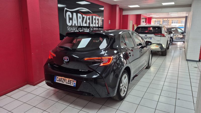 TOYOTA COROLLA BERLINE 122cv DYNAMIC BUSINESS/1 ERE MAIN/TVA RECUPERABLE