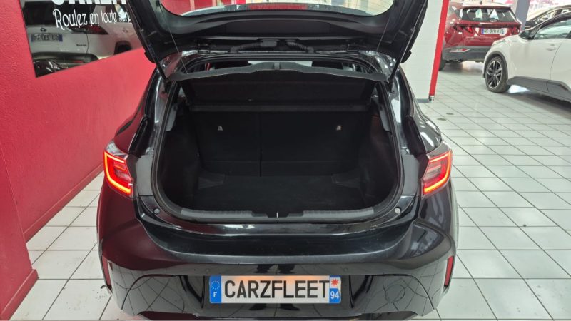 TOYOTA COROLLA BERLINE 122cv DYNAMIC BUSINESS/1 ERE MAIN/TVA RECUPERABLE