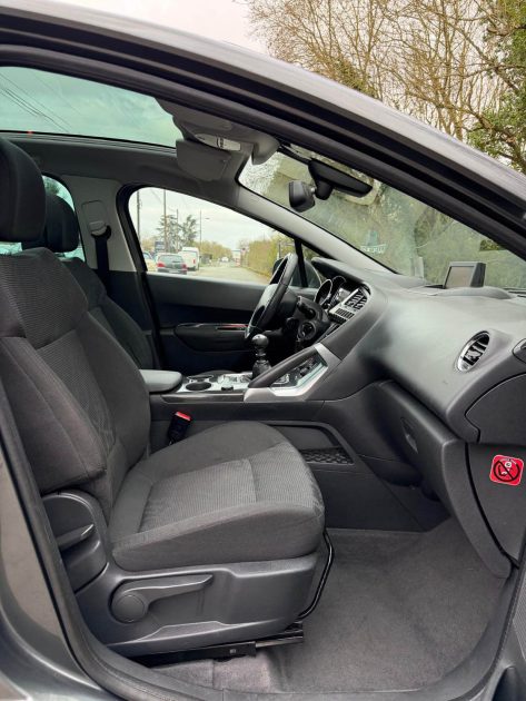 PEUGEOT 3008 1.6 HDI 112 ALLURE   2012