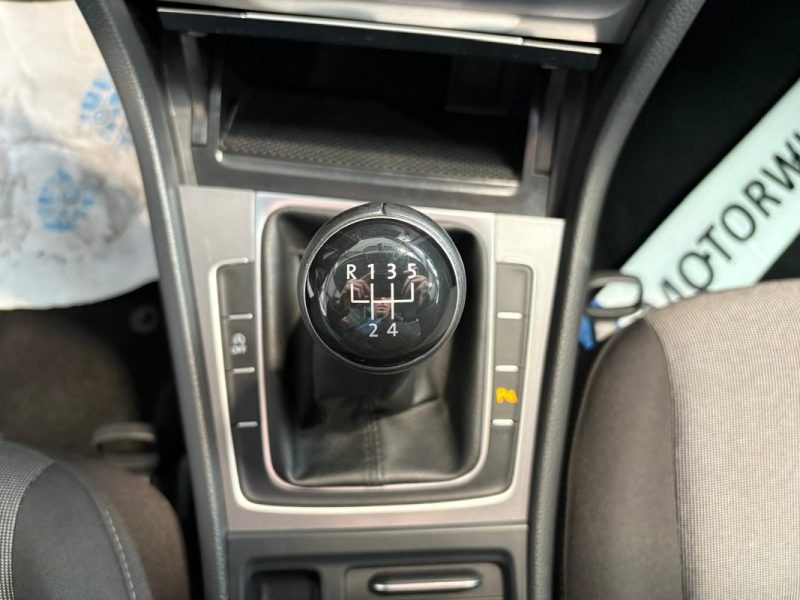 🔹 Volkswagen Golf 7 – Finition Edition 🔹 1.2 TSI – 85 chevaux 📊 131 000 km -   Garantie 
