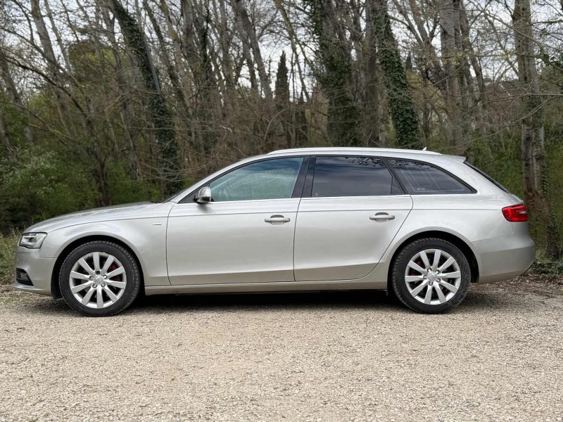 AUDI A4 AVANT V6 3.0 TDI 204 AMBITION LUXE MULTITRONIC 2012