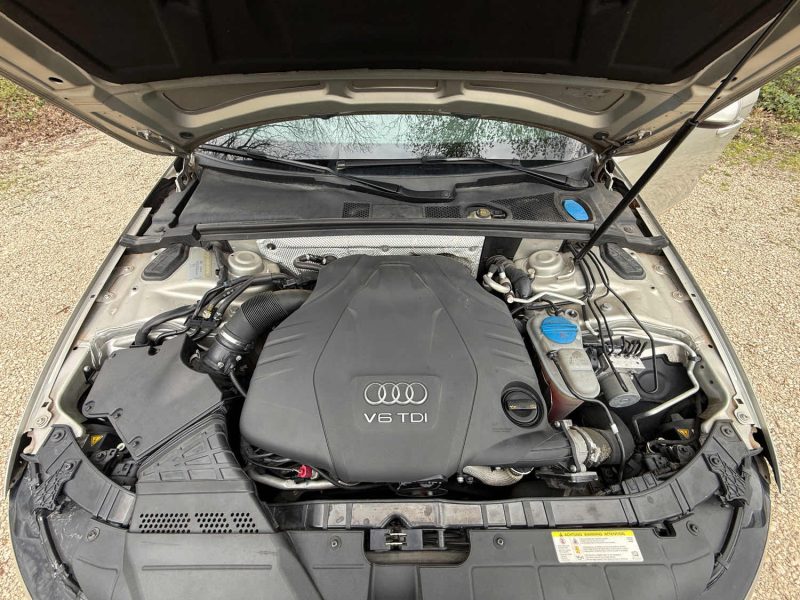 AUDI A4 AVANT V6 3.0 TDI 204 AMBITION LUXE MULTITRONIC 2012