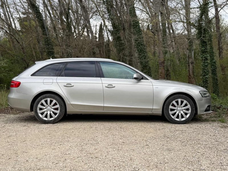 AUDI A4 AVANT V6 3.0 TDI 204 AMBITION LUXE MULTITRONIC 2012
