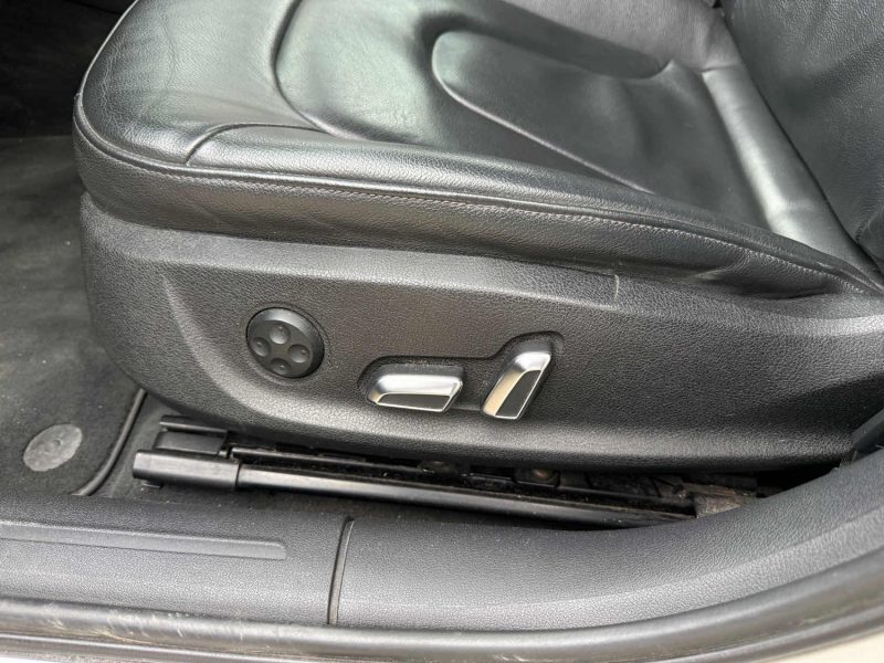 AUDI A4 AVANT V6 3.0 TDI 204 AMBITION LUXE MULTITRONIC 2012