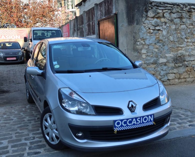 RENAULT CLIO III PRIVILÈGE 1.4 16V 100CH 2007