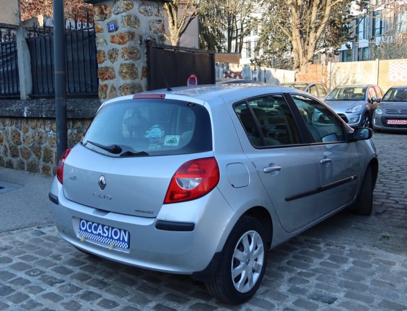 RENAULT CLIO III PRIVILÈGE 1.4 16V 100CH 2007