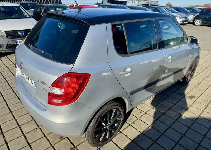 SKODA FABIA 1.2 TSI 85CH AMBITION2 VISAGE 2013
