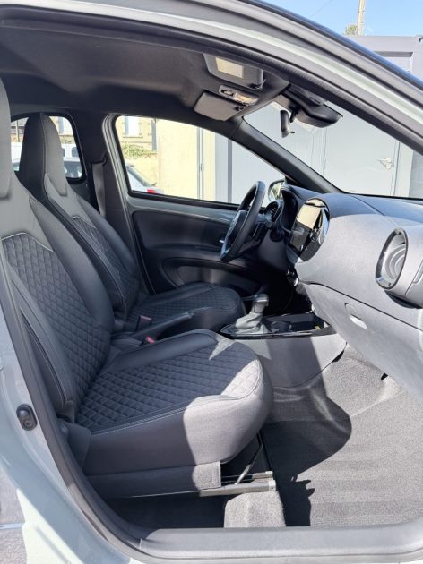 TOYOTA AYGO X DESIGN 1.0 72ch SIÈGES CHAUFFANT / APPLE CAR PLAY / FEUX LED AUTO 