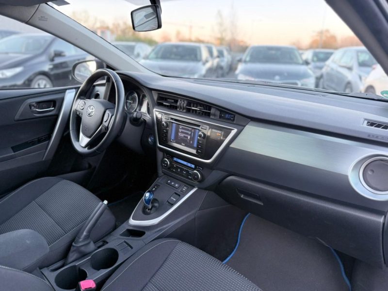 TOYOTA AURIS TOURING SPORTS 1.8 HYBRID 136h DYNAMIC BUSINESS