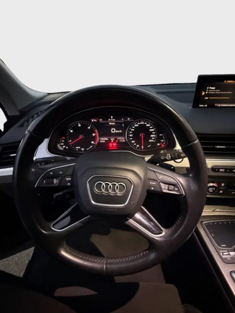 AUDI Q7 AVUS 3.0 V6 TDI QUATTRO TIPTRONIC /TOIT OUVRANT/ATTELAGE ELECTRIQUE/