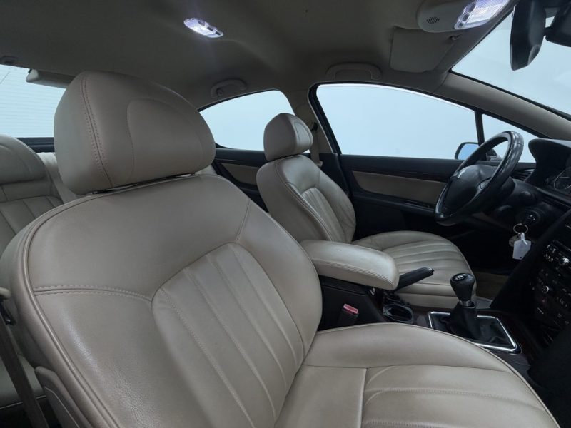 PEUGEOT 407 1.6 HDI 110CV FAIBLE KILOMETRAGE GARANTIE 12 MOIS